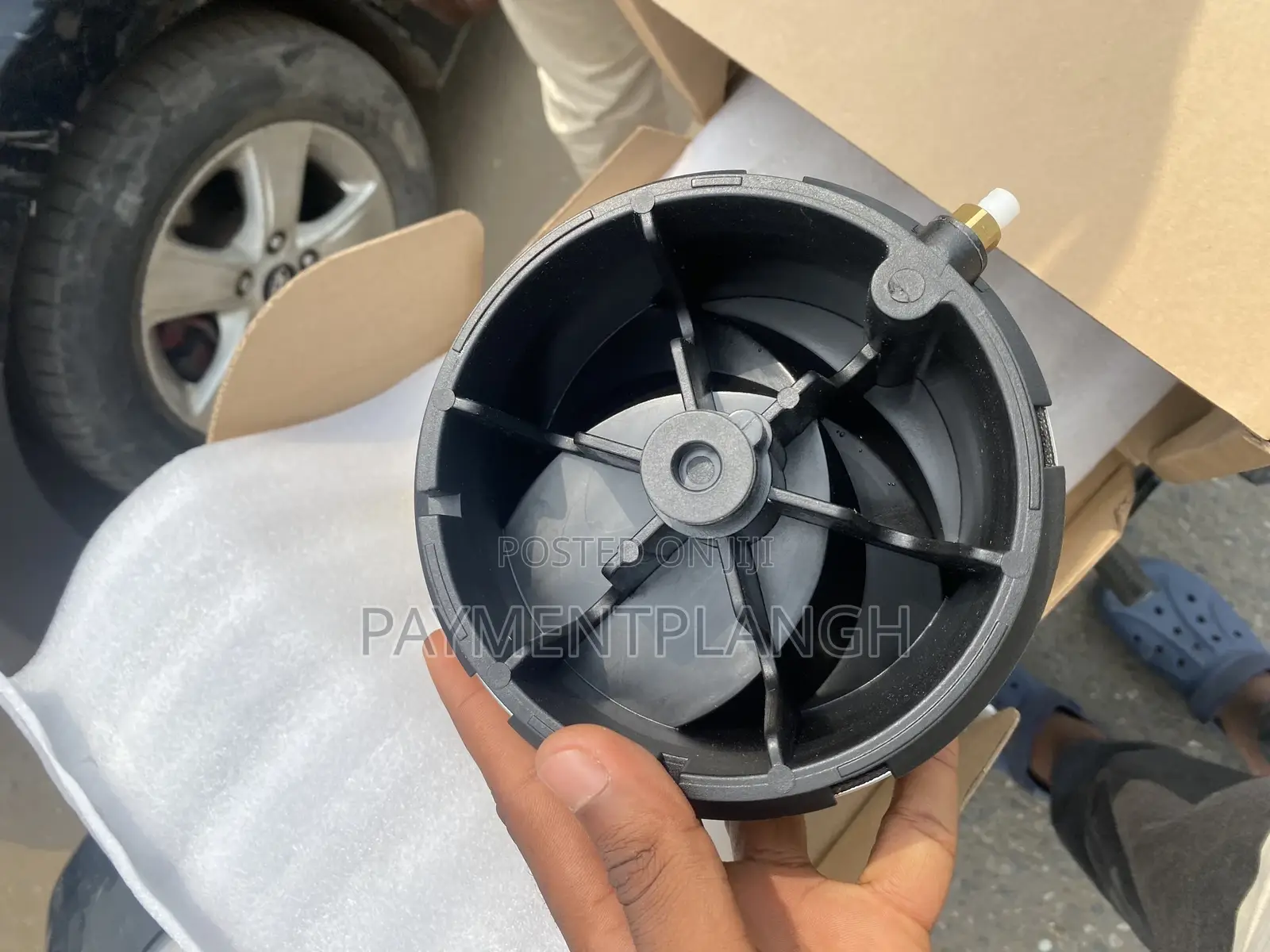 Brand New Balloon Shocks for All Kinds of Benz Range Rover
