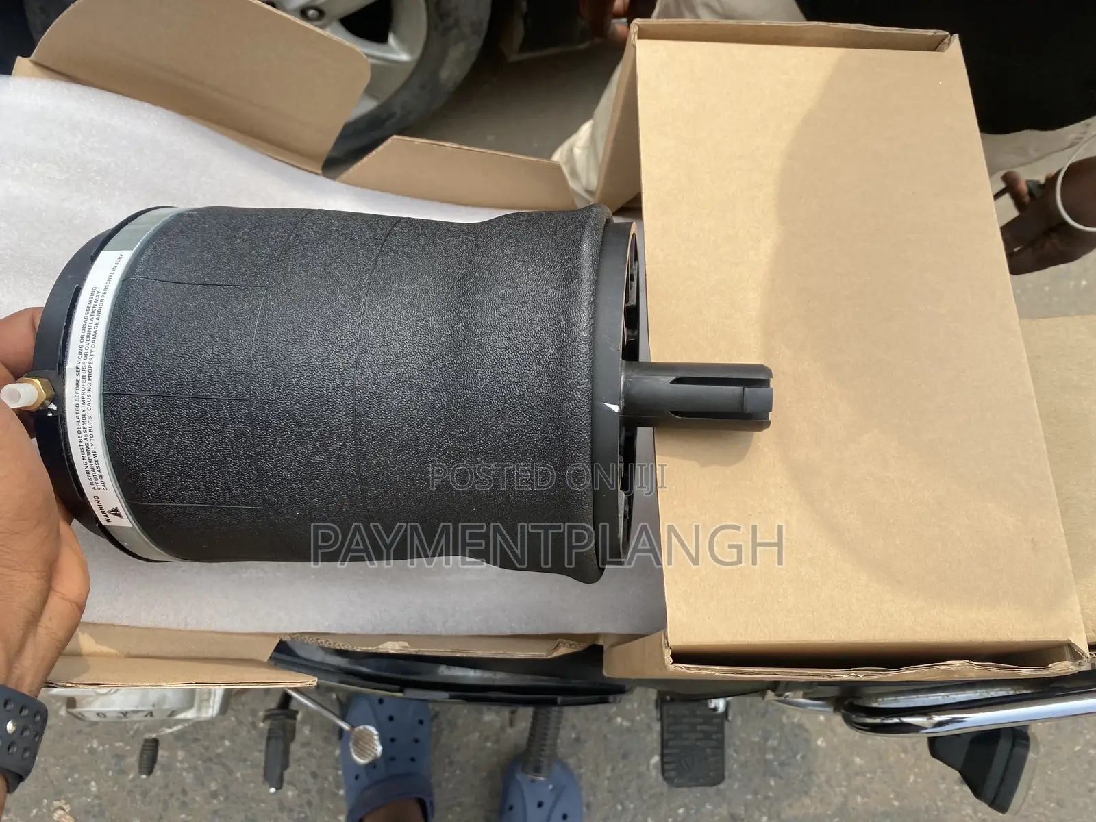 Brand New Balloon Shocks for All Kinds of Benz Range Rover