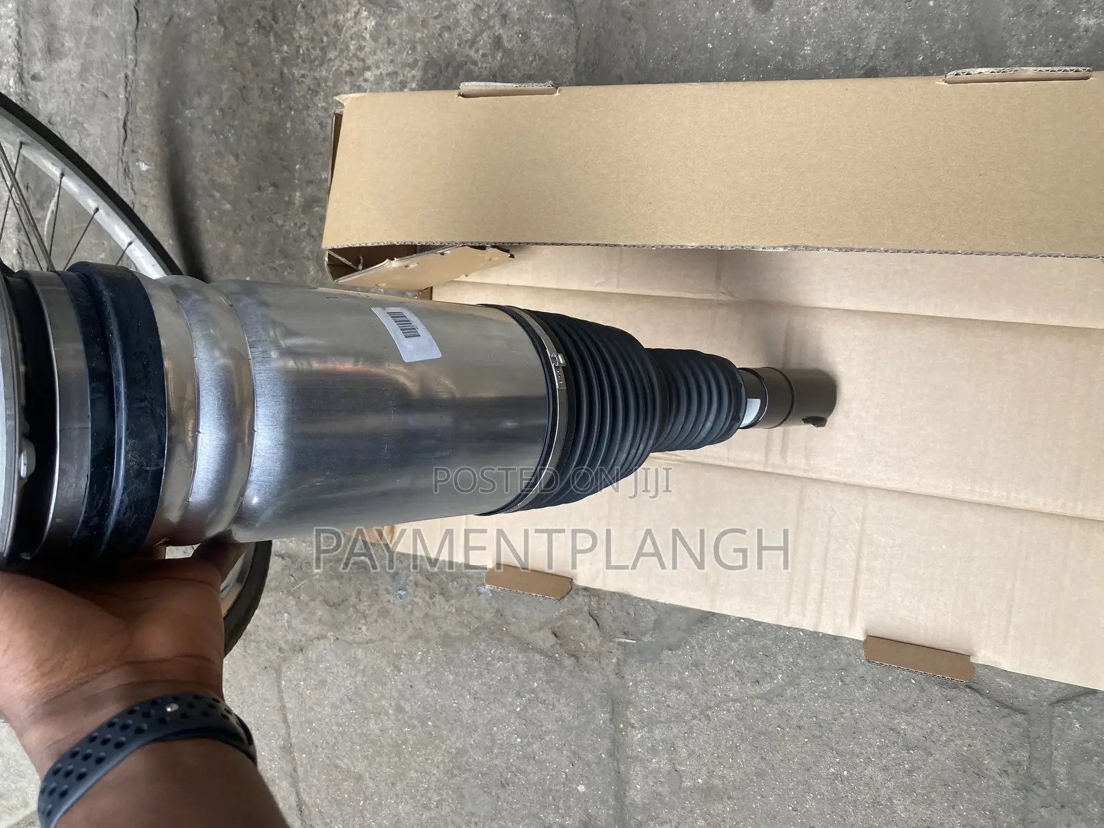 Brand New Balloon Shocks for All Kinds of Benz Range Rover