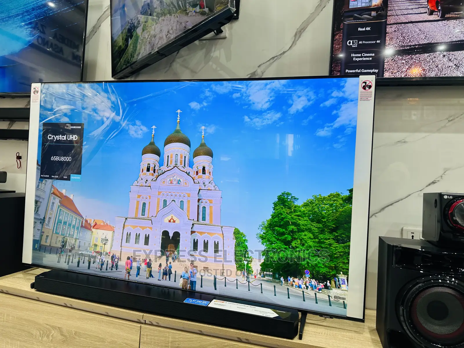 Series 7 Samsung UHD Smart 50”Au7172 Spectacular Display