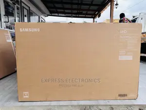 Tizen Crystal Glossy Samsung 55”Au7022 UHD Smart