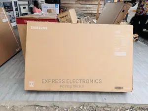 Tizen Crystal Glossy Samsung 55”Au7022 UHD Smart