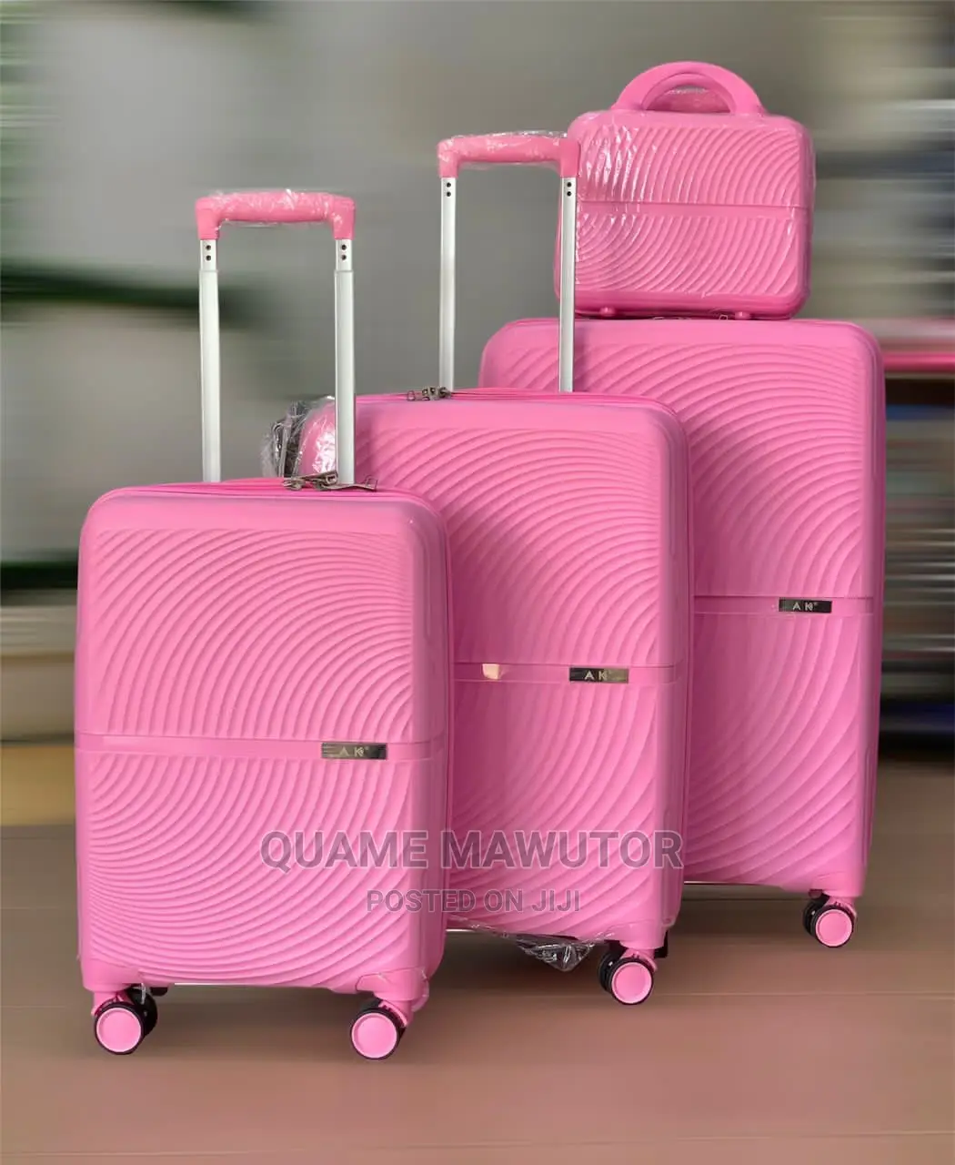 Contact Me on for Your Travelling Bags