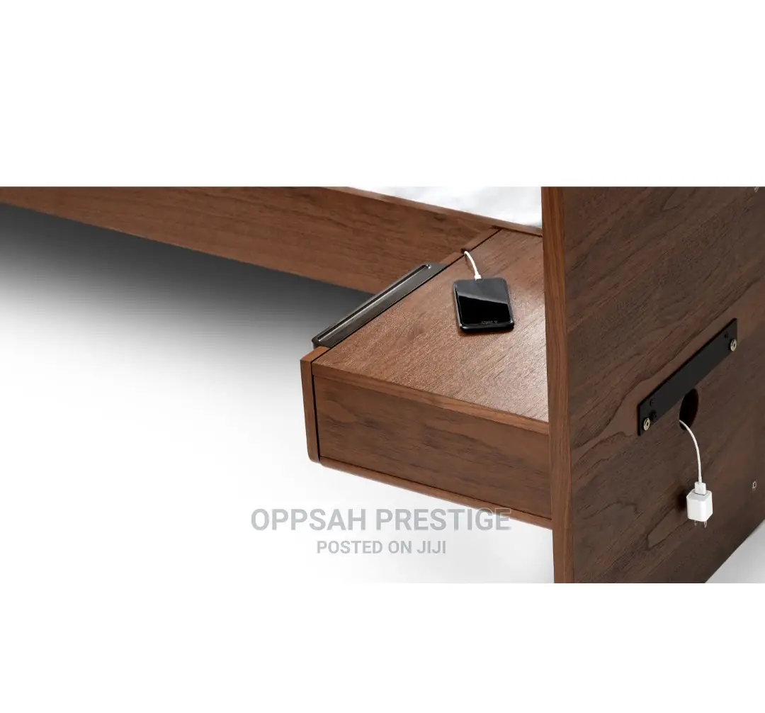 Nera Walnut California King Bed With Nightstands Set