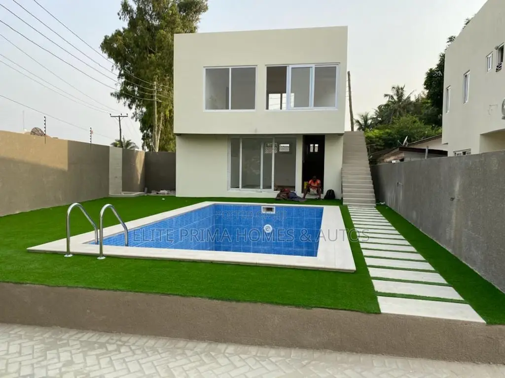 4bdrm Townhouse/Terrace in Cantonments for sale