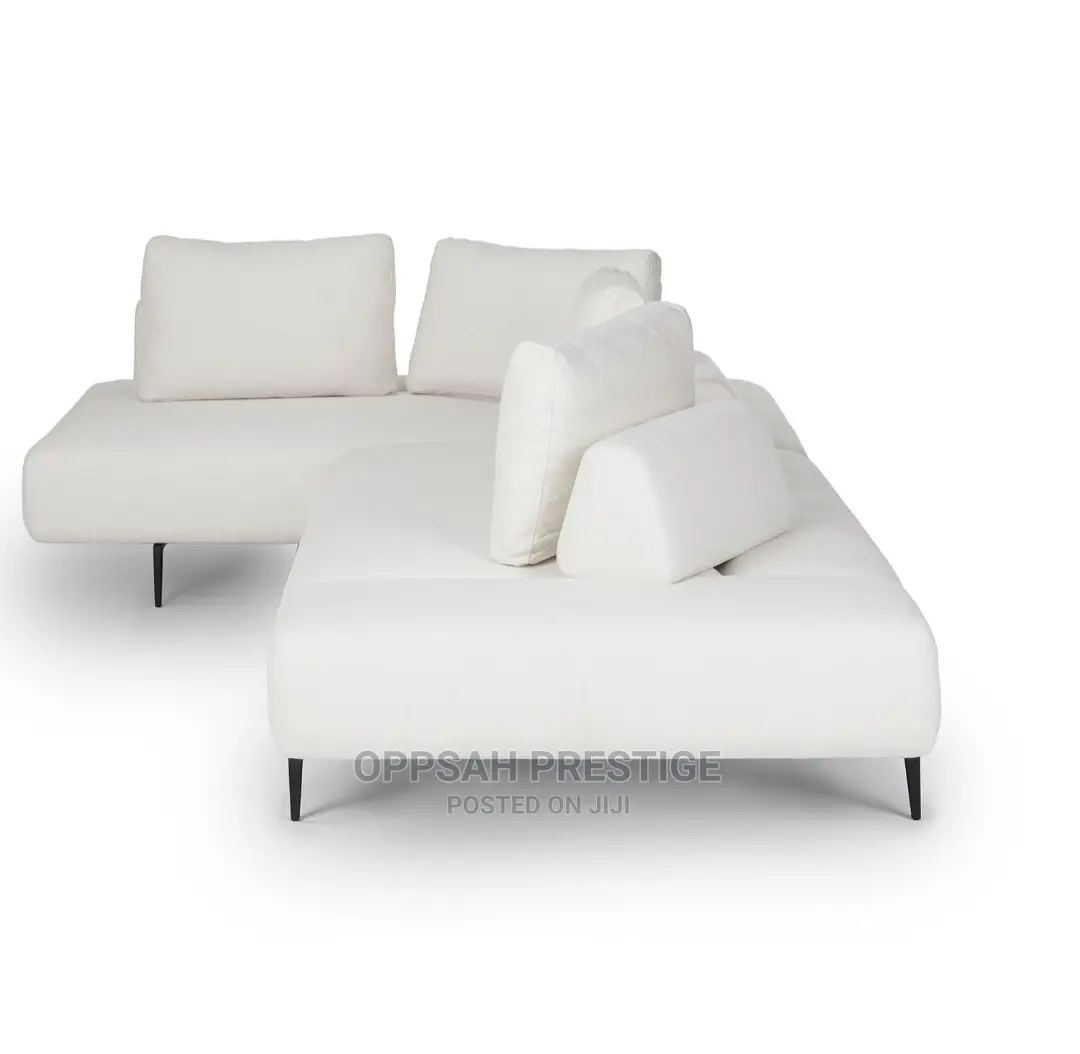 Divan Quartz White Sectional