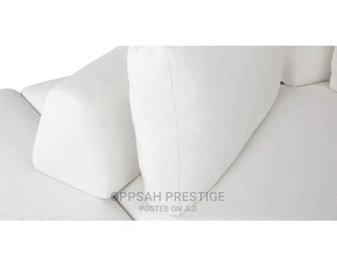 Divan Quartz White Sectional