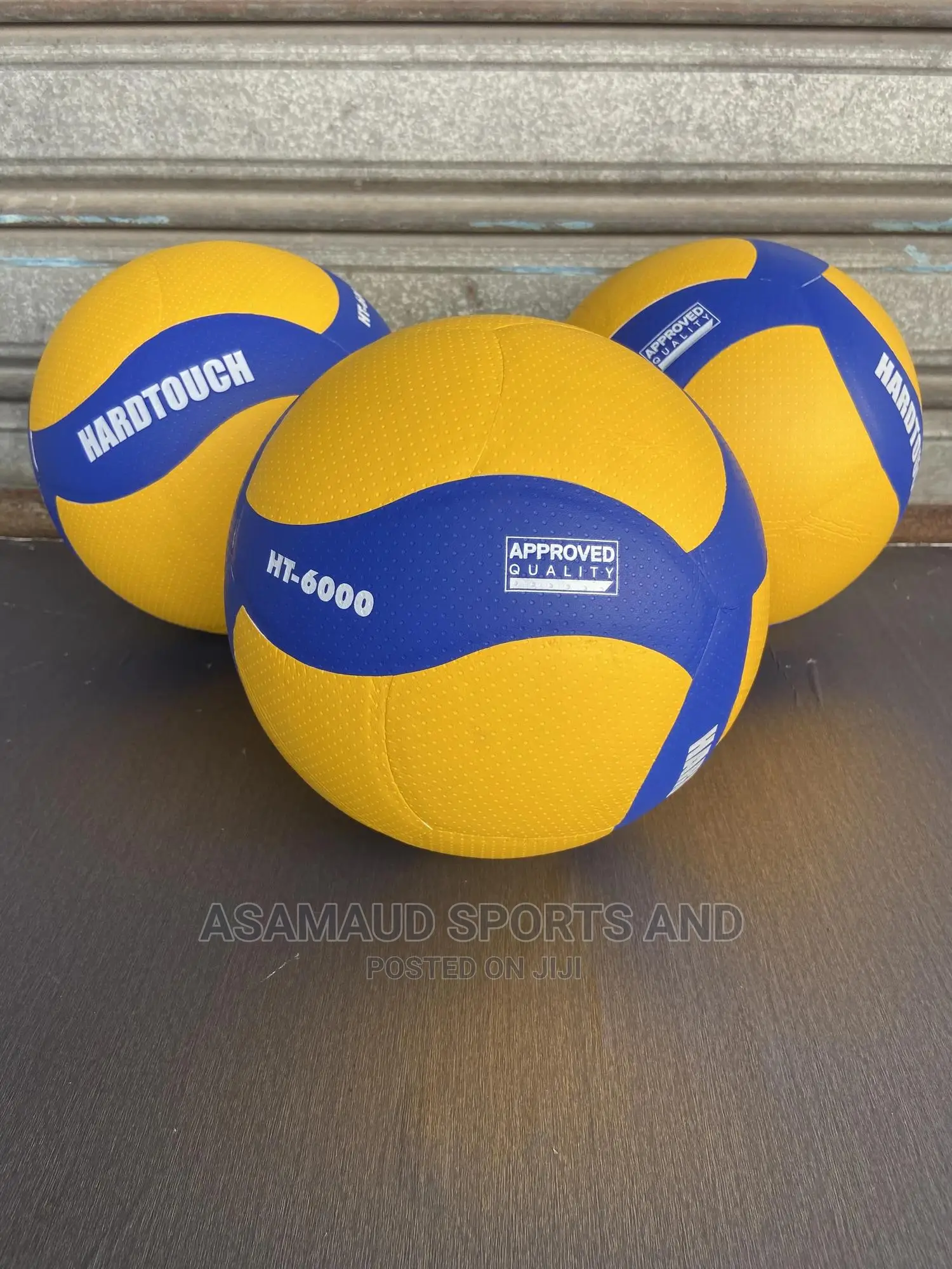 Original Hard Touch Vollyball at Cool Price