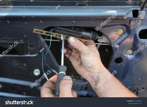 Car Door Lock Repair or Central Lock Expects for All Cars