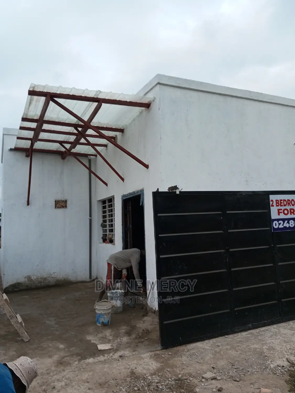 2bdrm Bungalow in Liaberian Camp Road, Kasoa for sale