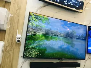 Glossy AU71 Samsung LED UHD Smart 65 Inches Tv
