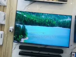 Samsung UHD LED 50 Inches Glossy Au70 Tv