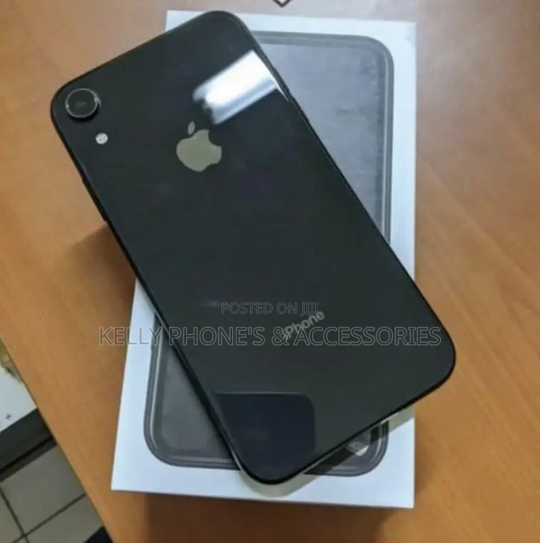 New Apple iPhone XR 64 GB Black