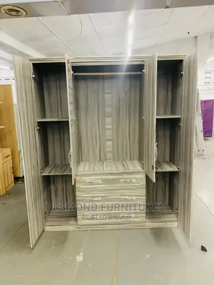 Four Doors Wardrobe With a Mirror Gray Code 8174
