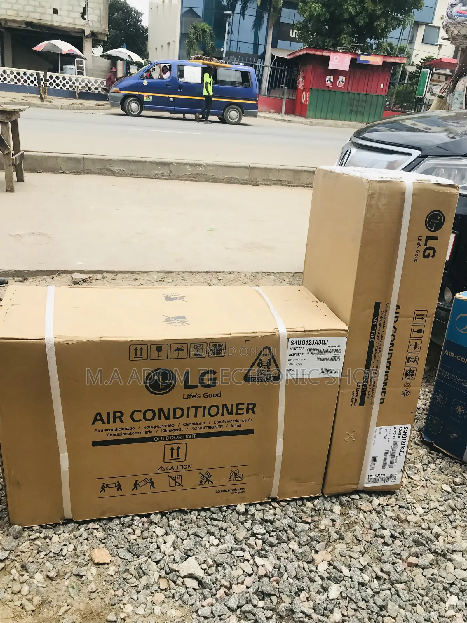 Discover LG 1.5HP Dual Cool Split Inverter Air Condition