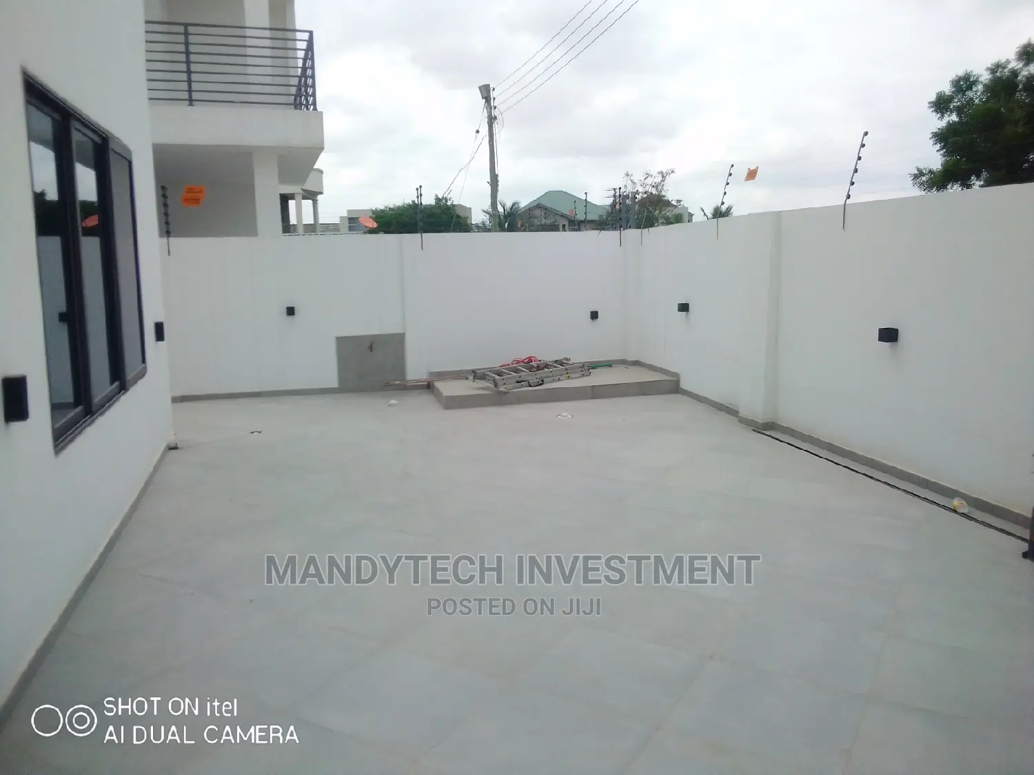 Furnished 4bdrm Mansion in School Junction for sale