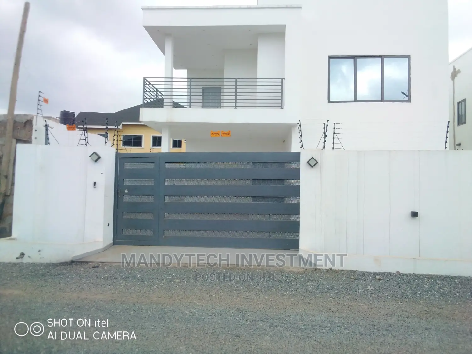 Furnished 4bdrm Mansion in School Junction for sale