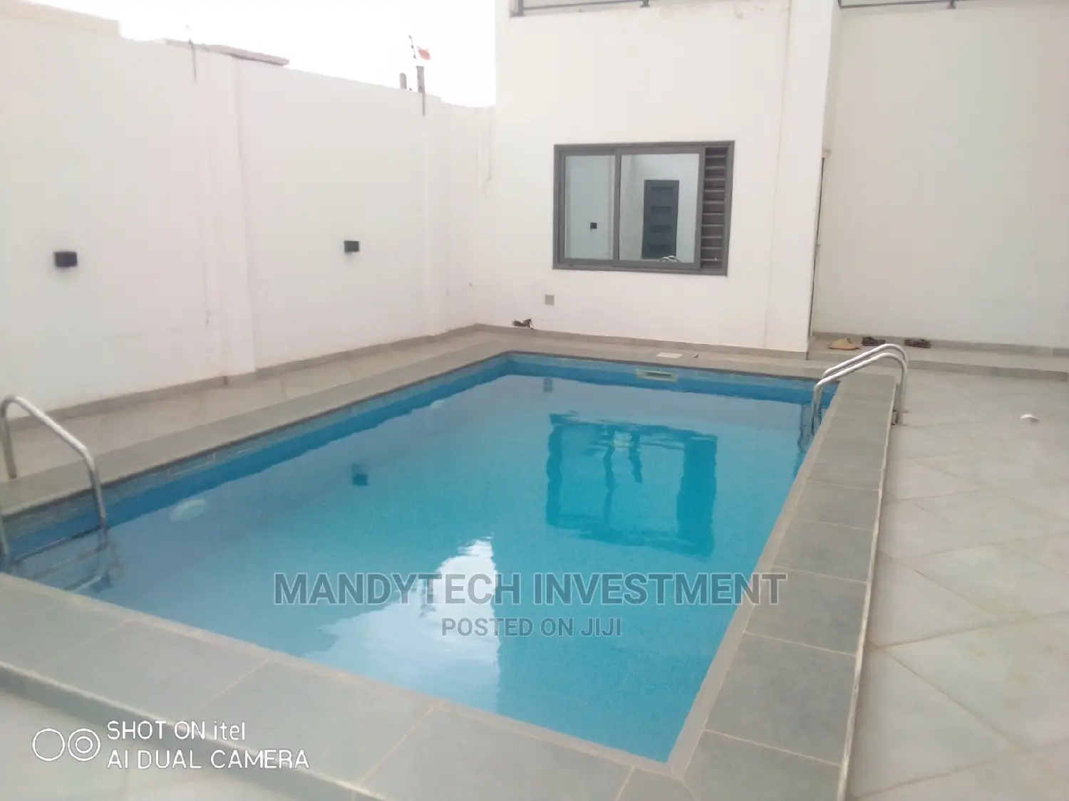 Furnished 5bdrm Duplex in School Junction for sale