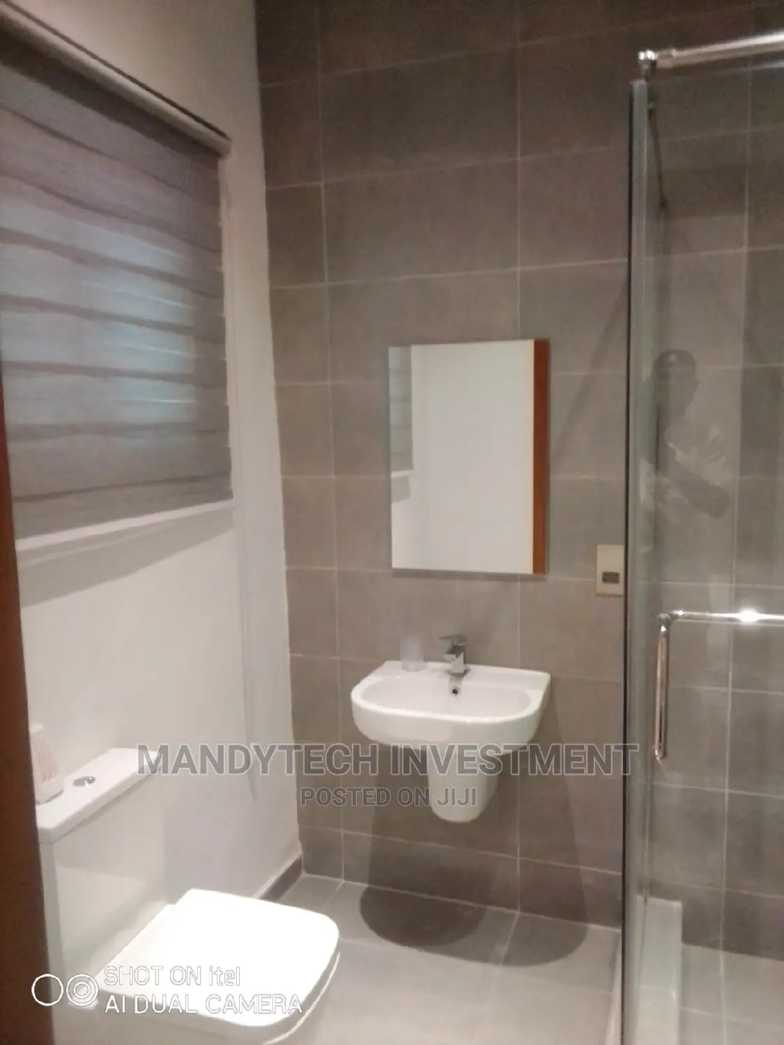 Furnished 5bdrm Duplex in School Junction for sale