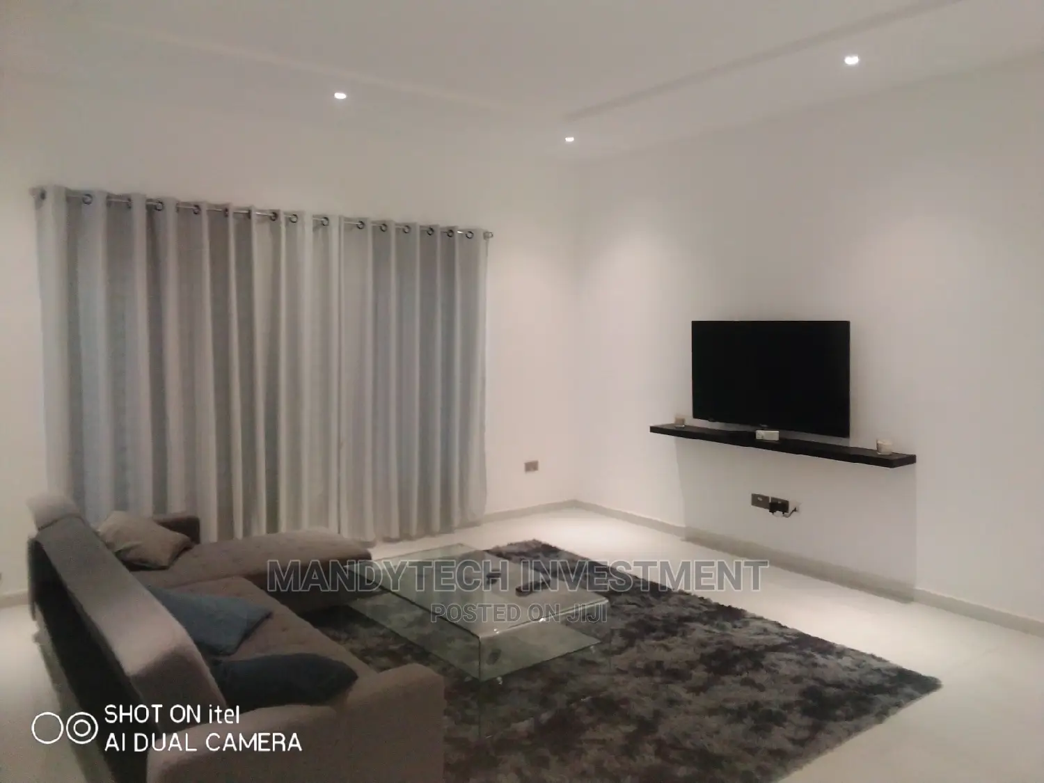 Furnished 5bdrm Duplex in School Junction for sale