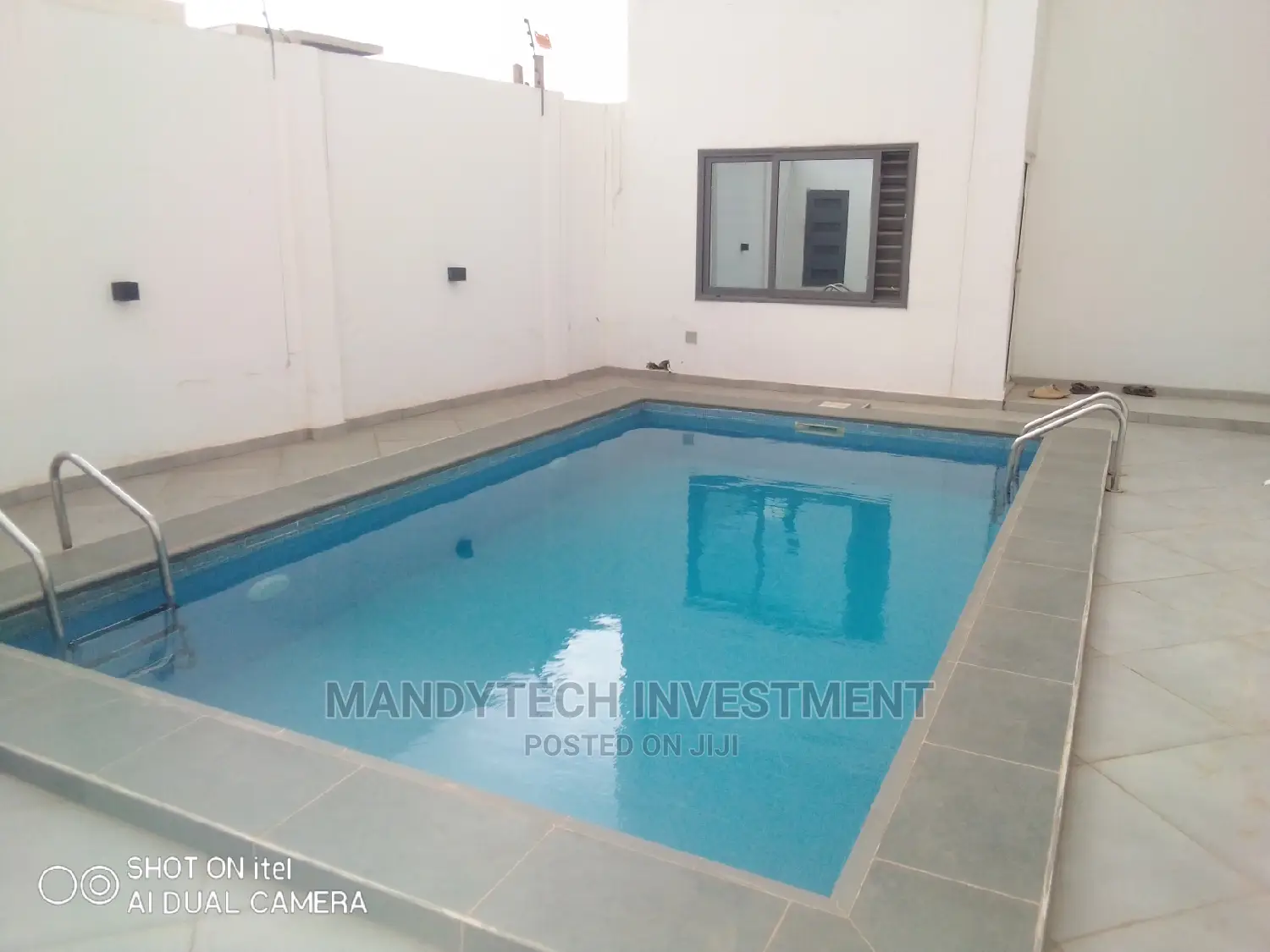 Furnished 4bdrm Mansion in Nmai-Dzorn for sale
