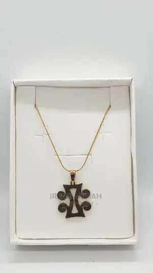 Simple Unisex Necklaces