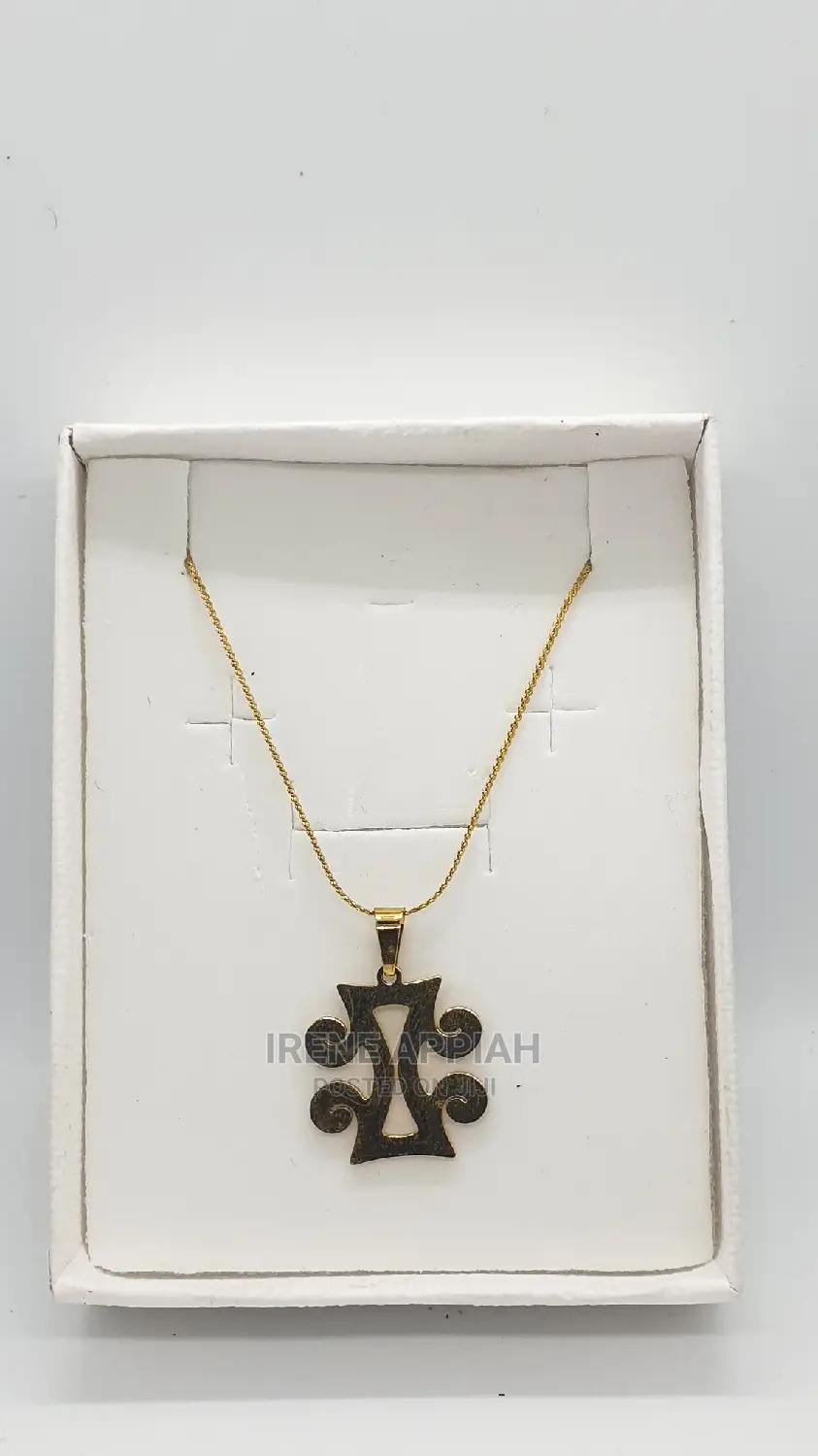 Simple Unisex Necklaces