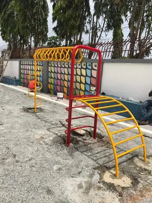 Monkey Bar