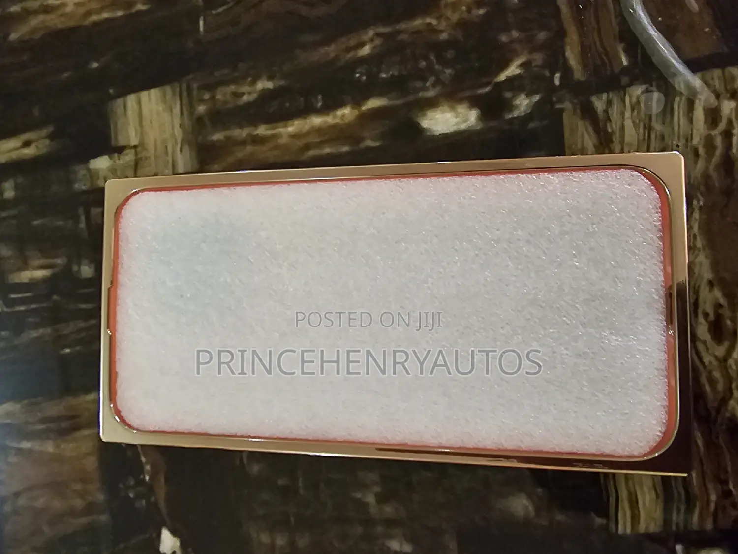 IKWZ Square iPhone 13 Pro Case