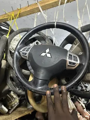 Mitsubishi Pajero/L200/Outlander STEERING WHEEL Available