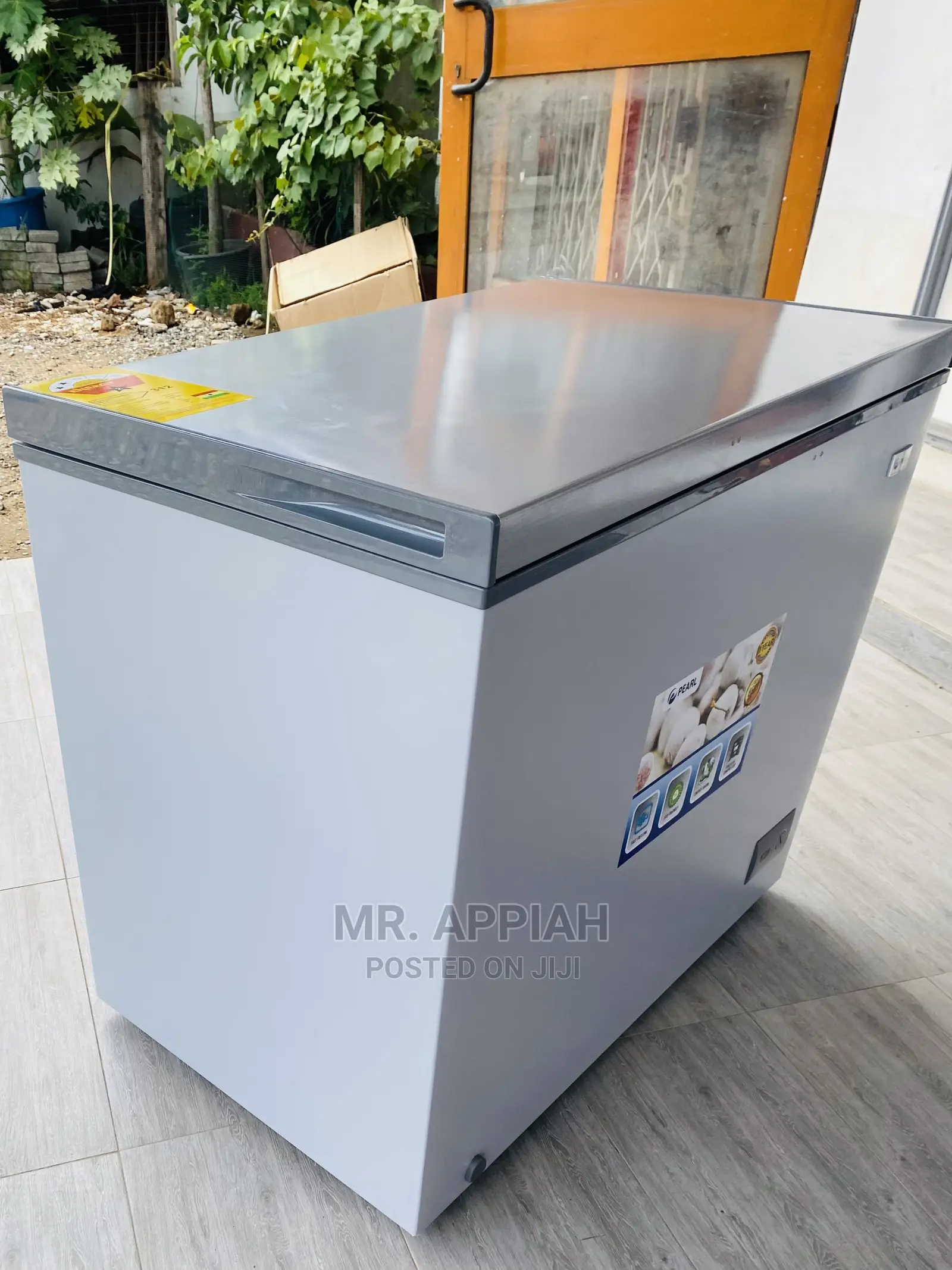 Durable and Affordable Pearl(PCF-290)Chest Freezer,251ltr.