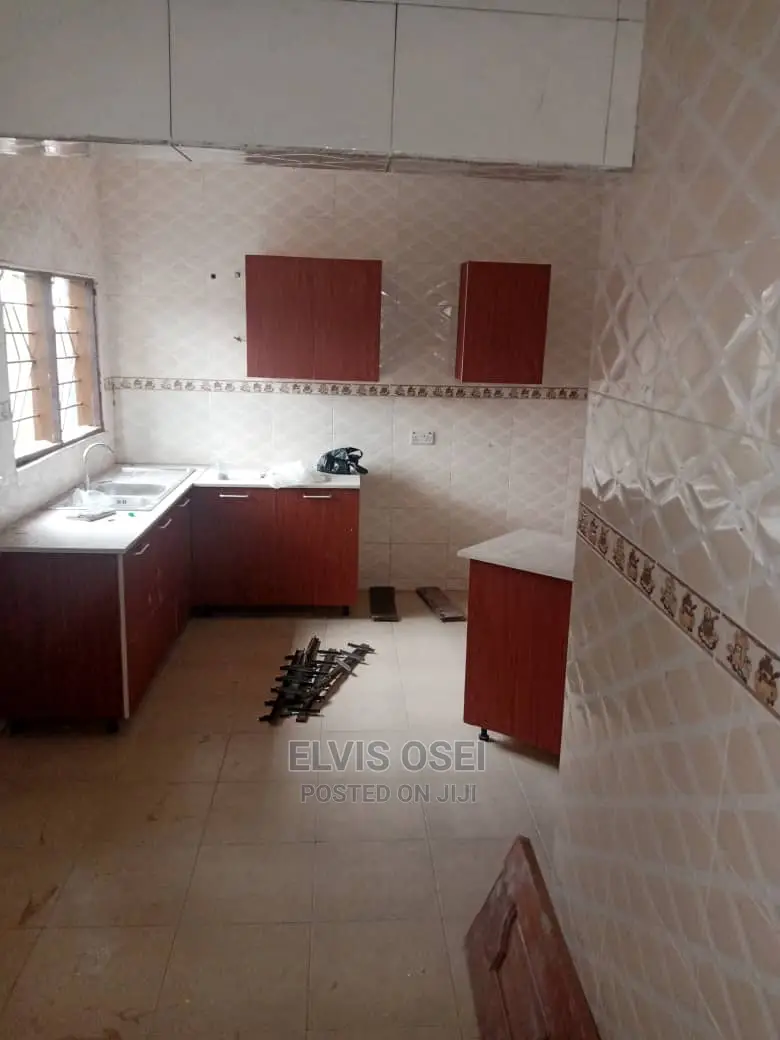 3bdrm Apartment in Ayigbe Town, Weija for rent