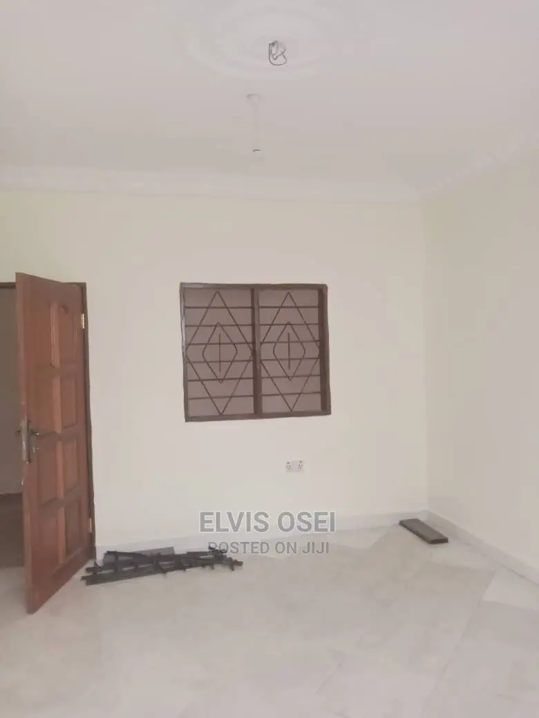 3bdrm Apartment in Ayigbe Town, Weija for rent