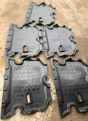 Mercedes Benz W204/W205 C250/C300 Engine Cover Available