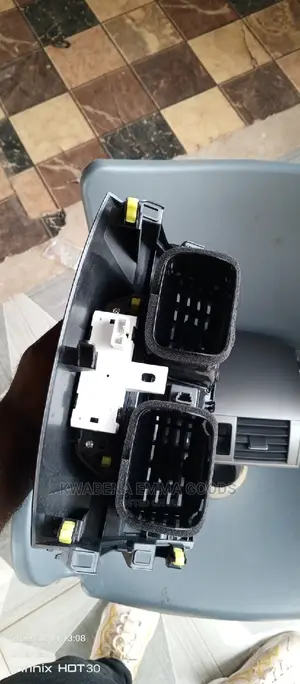 Toyota Corolla 2009 to 2013 a/C Vent or Dashboard Face