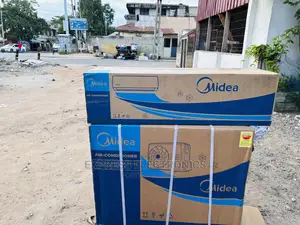 Dynamic Airflow Split R410 Gas 2.0hp Midea White