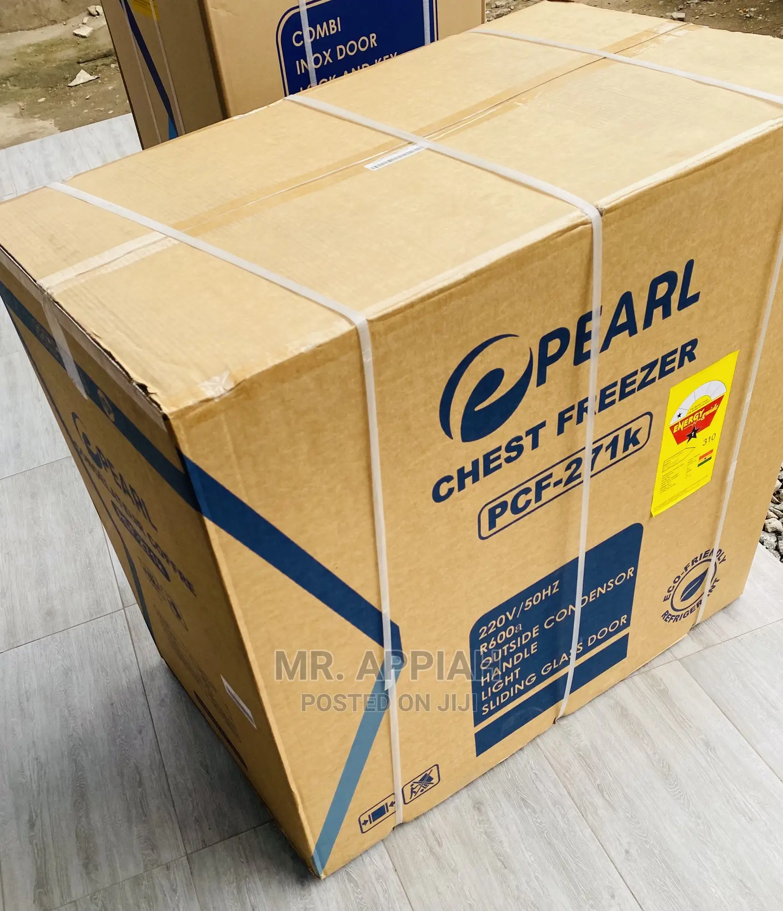 Lovely Pearl PCF-. 200L Single Door Chest Freezer