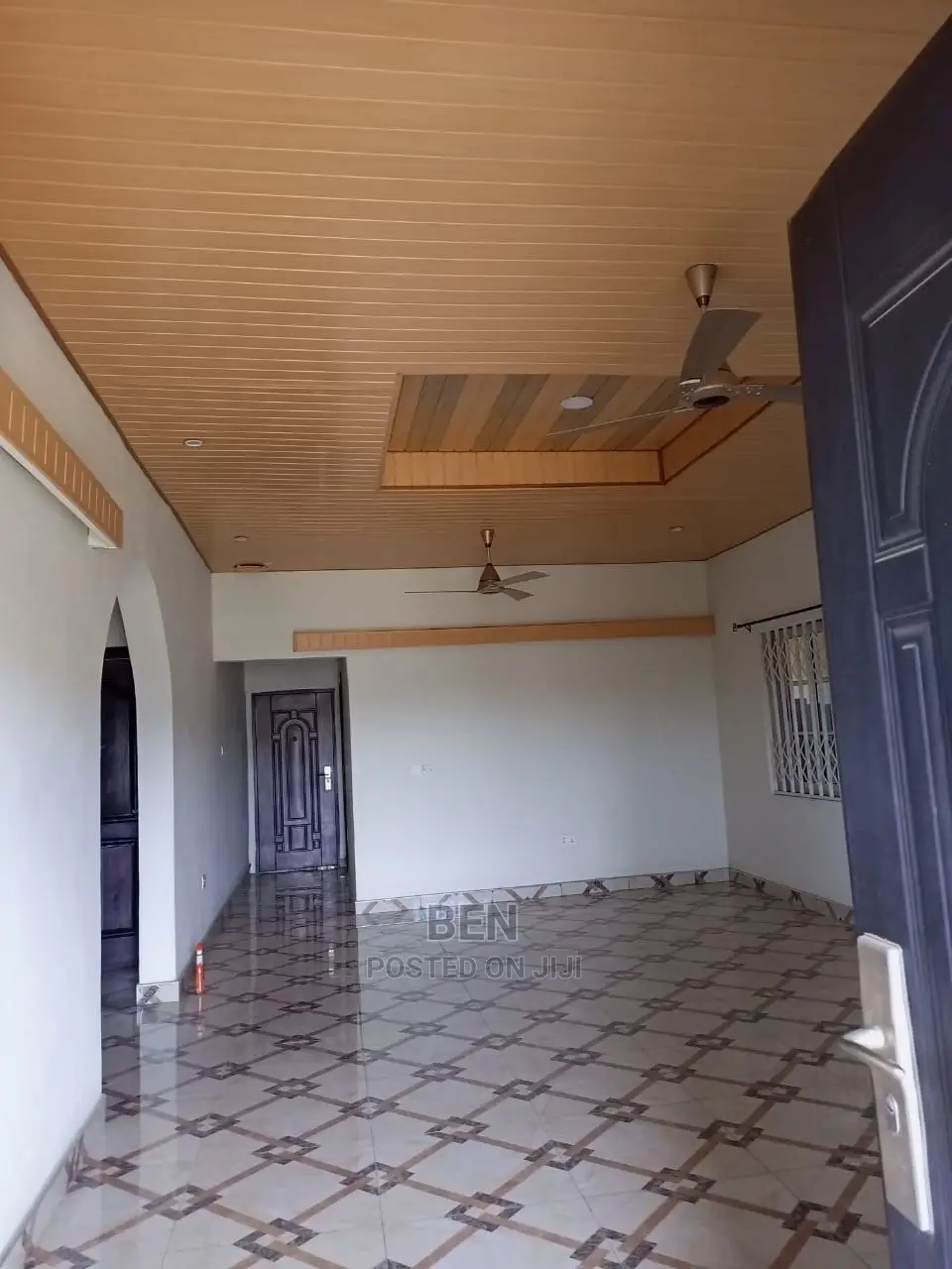 2bdrm Apartment in Ofankor Barrier for rent