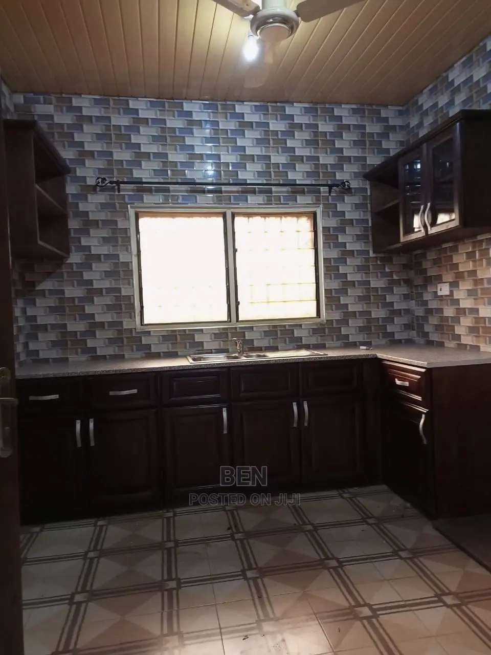 2bdrm Apartment in Ofankor Barrier for rent