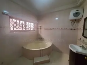 4bdrm House in Weat Trasacco, Adjiriganor for rent