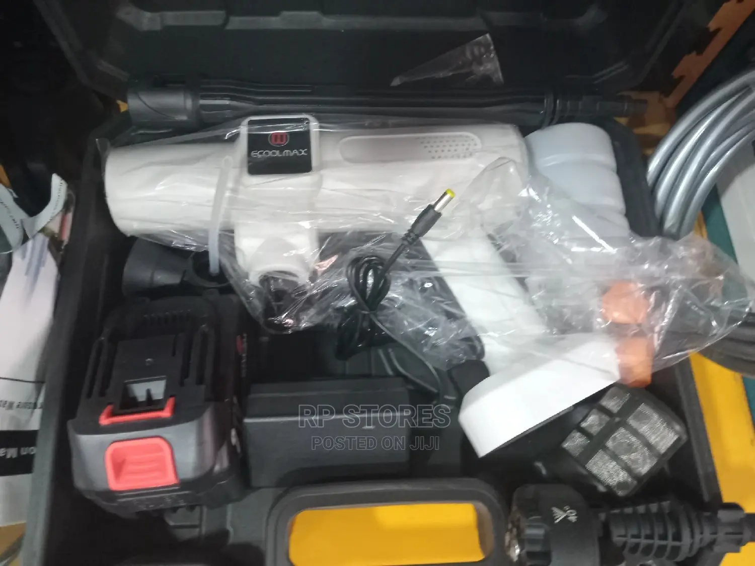 Cordless Pressure Washer 21