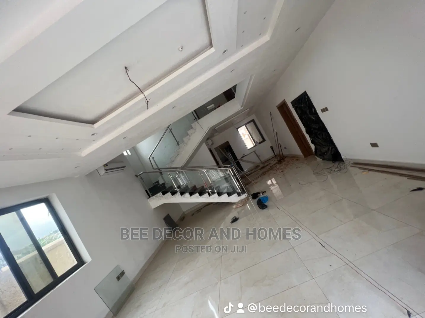 4bdrm Mansion in Bee Decor And Homes, West Legon for sale