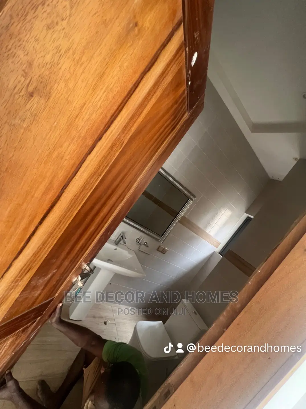 4bdrm Mansion in Bee Decor And Homes, West Legon for sale