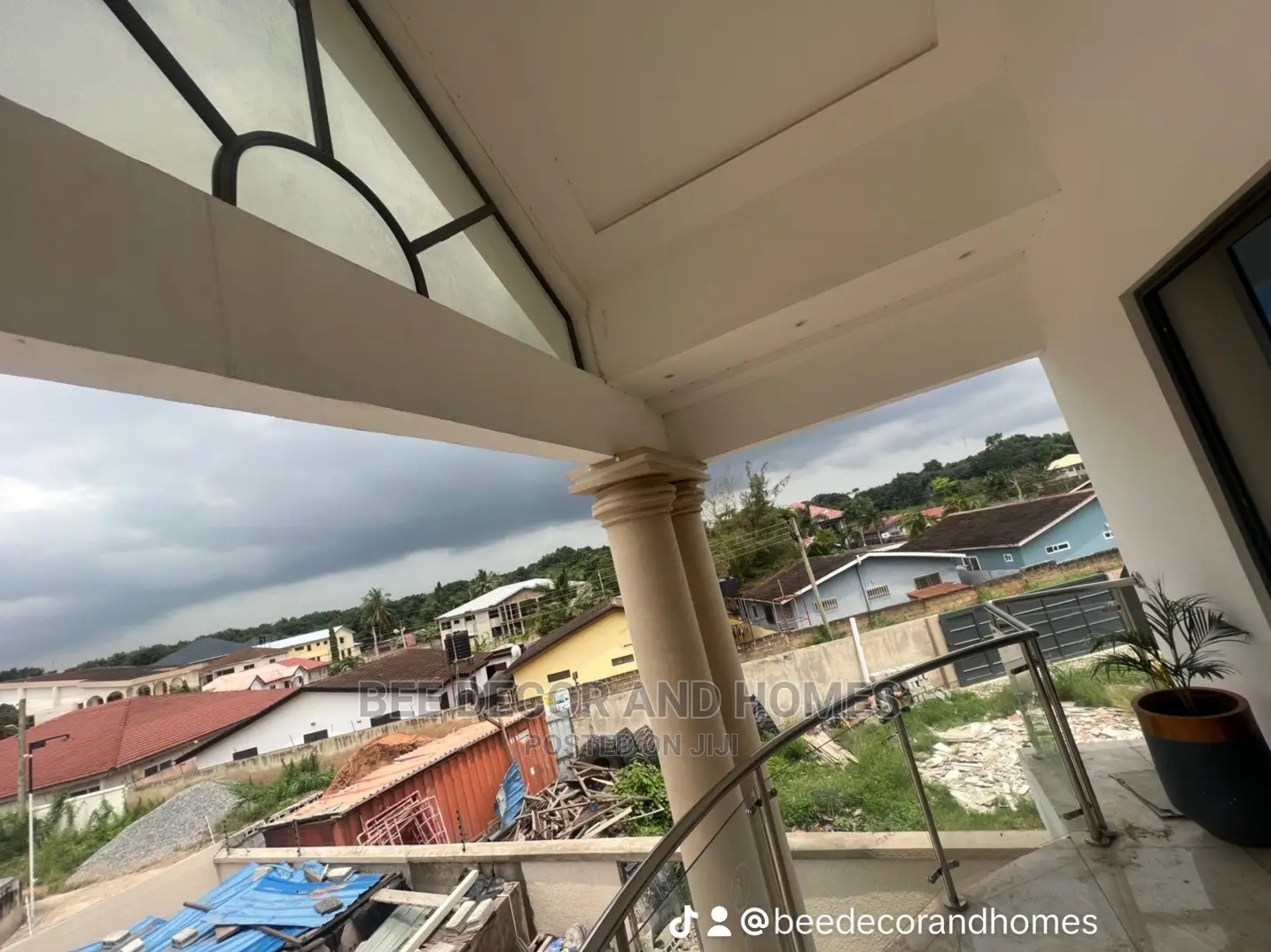 4bdrm Mansion in Bee Decor And Homes, West Legon for sale