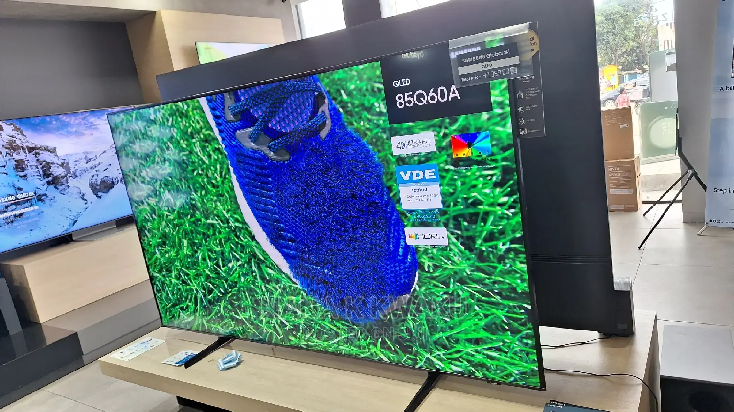 Qled_samsung 85inches Uhd Smart TV