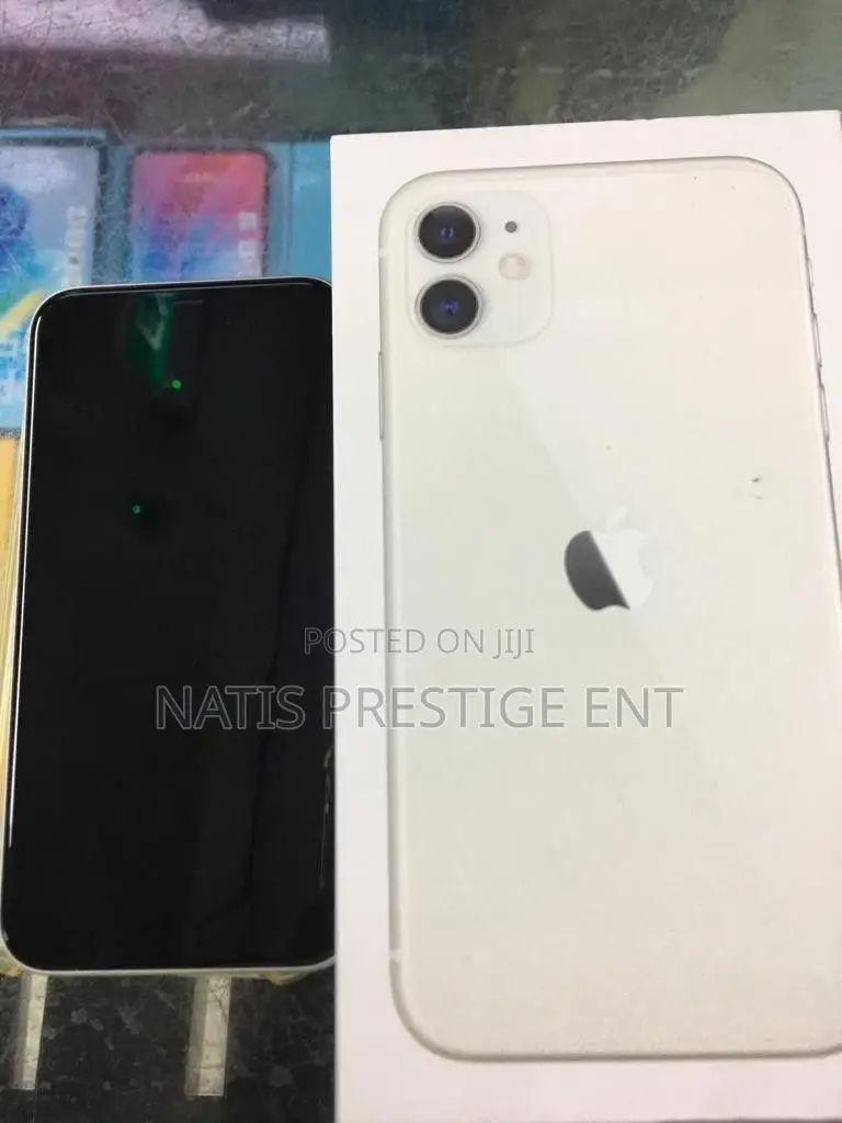 New Apple iPhone 11 128 GB White