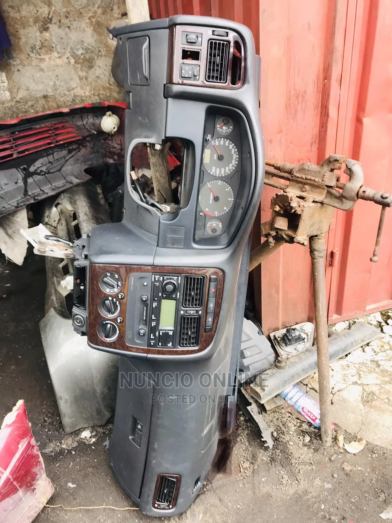 Toyota Corolla 2003 - 2008 Dashboard