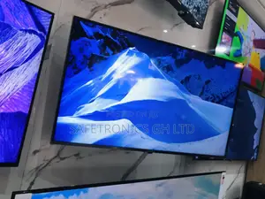 Samsung UHD Crystal T5300 32 Inches Glossy LED Tv