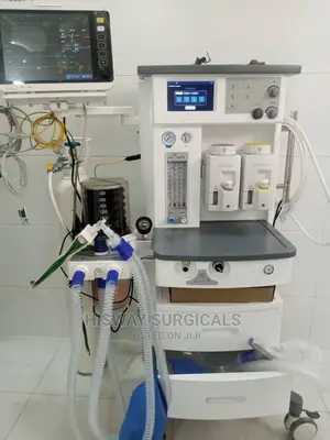 Anaesthesia Machine With Two Vaporizers