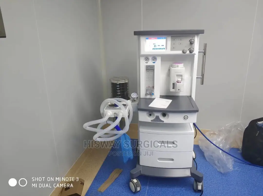 Anaesthesia Machine With Two Vaporizers